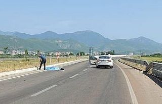 Otomobil ile motosiklet çarpıştı: Baba oğul öldü