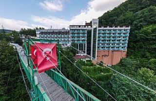 Oylat’ta oteller yeniden hizmete giriyor