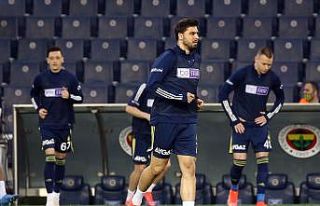 Ozan Tufan sağ beke