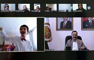 Özel gereksinimli öğrencilerle video konferans...