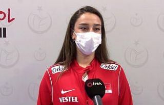 (Özel haber) Hande Baladın: "Hedefimiz 3 turnuvada...
