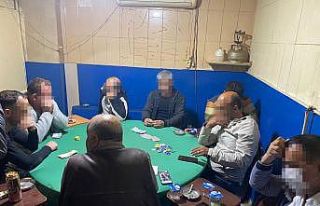 Pandemiye rağmen kumar oynamanın cezası ağır...
