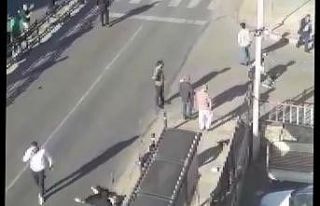 Pendik’te hız yapan sürücü otobüs durağına...