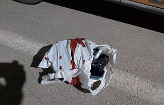 Peynir tenekesinden kaçak cep telefonu çıktı