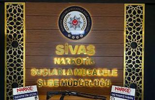 Polis ekiplerince yakalanan şahıslara 26 bin 123...