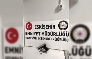 Polisin durdurduğu araçtan silah çıktı