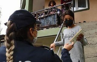 Polisler çocuklar için köy köy dolaşıp, çalmadık...