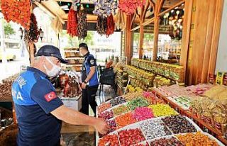 Ramazan bayramı öncesi pastane, tatlıcı ve kuruyemişçiler...
