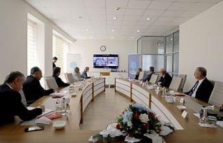 Rektör Levent, Anadolu Üniversiteleri Birliği toplantısına...