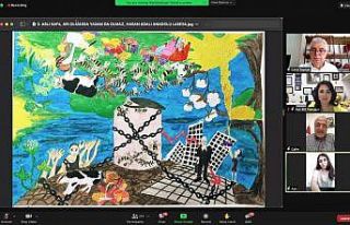 Resimleriyle arılara hayat oldular