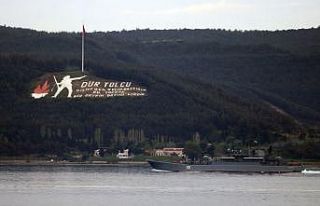 Rus savaş gemisi ’Novocherkassk’ Çanakkale Boğazı’ndan...