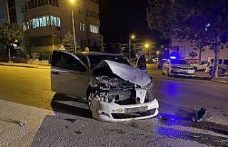 Safranbolu’da iki otomobil çarpıştı: 4 yaralı