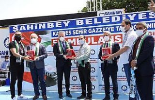 Şahinbey’den Gazze’ye tam donanımlı 5 ambulans