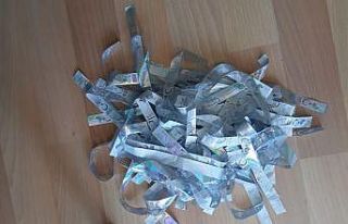 Sahtecilik ve insan ticareti operasyonunda 3 gözaltı