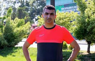 Sakaryaspor Teknik Direktörü Serdar Bozkurt istifa...