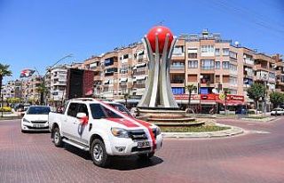 Salihli’nin cadde ve sokaklarında bayram coşkusu