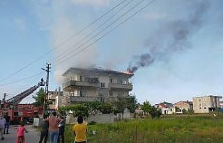 Samsun’da çatı yangını