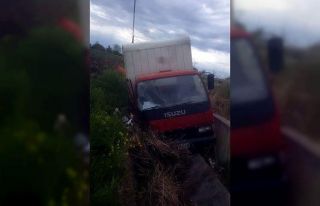 Samsun’da kamyonet su kanalına uçtu: 1 yaralı