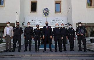 Savran görev başındaki kamu çalışanlarının...
