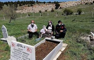 Şehit annesinin isteğini jandarma yerine getirdi