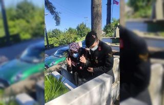 Şehit evladının mezarına Jandarma götürdü