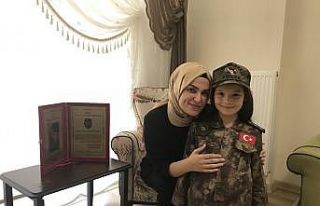 Şehit kızı Zeynep’in tek hayali, Cumhurbaşkanı...