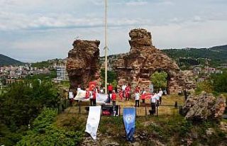 Şehrin tarihi yerlerinde Gençliğe Hitabe okundu