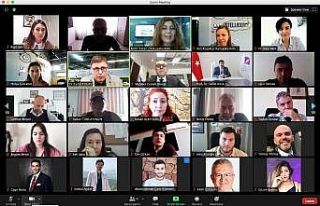 Sektör temsilcileriyle gençler buluşuyor