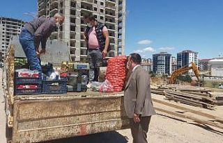 Semt pazarlarına gidemeyenler için ’seyyar pazar’