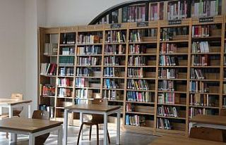 Serdivan Fikir Sanat Kütüphanesi kitapseverleri...