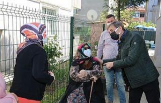 Serdivan’daki şehit annelerine misafir oldular