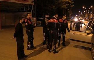 Sigara paketinden uyuşturucu çıktı