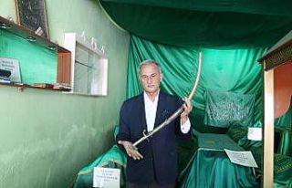 Siirt’te türbede bulunan kılıç 200 yıldır...