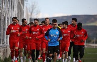 Sivasspor’da zorlu Fenerbahçe maçı öncesi 6...