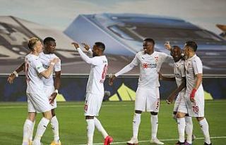 Sivasspor’un hedefi yenilmezlikte seriyi 19’a...
