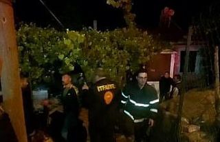 Sobayı mazotla tutuşturmak isterken evi de kendisini...