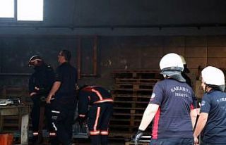 Sokağa çıkma kısıtlamasında korkutan fabrika...