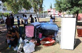 Sokakta kalan aileye Kaymakamlık sahip çıktı