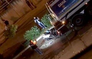 Sulama tankerine çarpan motosikletli genç hayatını...