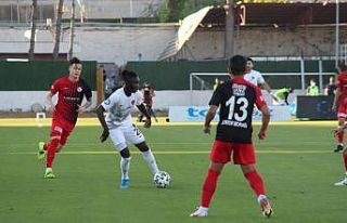 Süper Lig: A. Hatayspor: 0 - Gaziantep: 0 (İlk yarı)
