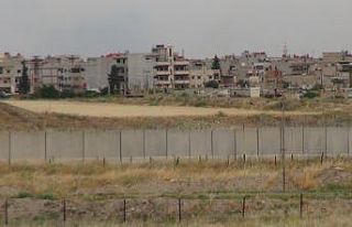 Suriye sınırı ’güvenlik duvarı’ ile örüldü