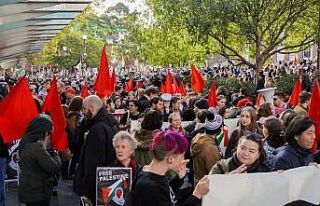 Sydney ve Melbourne’da binlerce kişi Filistinliler...