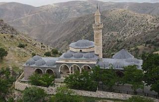 Tam 456 yıllık, muhteşem manzarası ile dikkat...