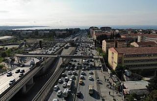 Tam kapanma sonrası Avcılar E-5’te trafik yoğunluğu