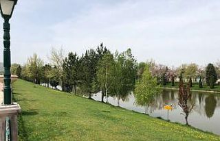 Tam kapanma Sümer Park’taki insan yoğunluğunu...