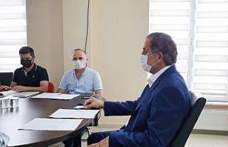 Tam kapanmanın ardından meclis toplantısı yapıldı