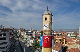 Tarihi Saat Kulesi’ne Doğu Türkistan ve Filistin...