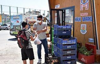 Tarsus Belediyesi, halka yenidünya dağıtmaya devam...