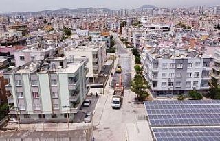 Tarsus’ta yol bakım ve onarım çalışmaları...