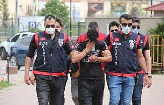 Taşla öldürüp köy mezarlığına gömdüler